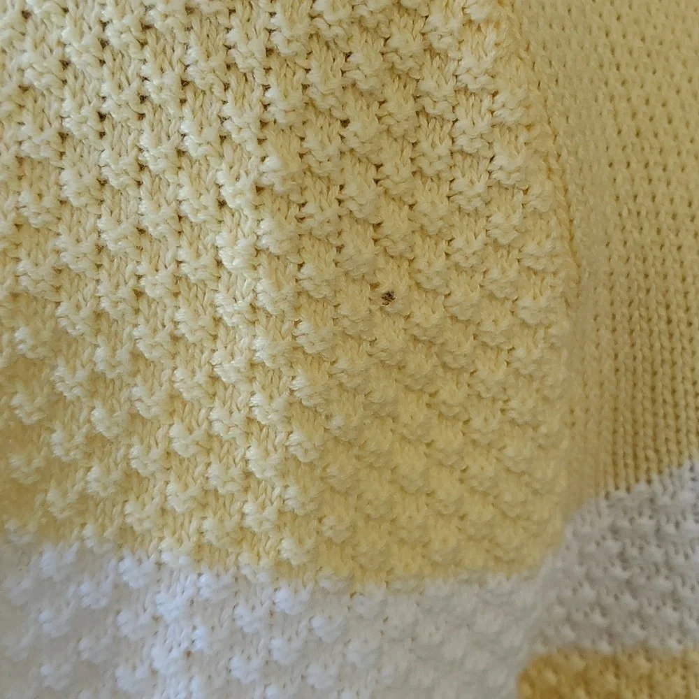 CROFT & BARROW, lightweight 100% cotton yellow and white sweater. - Picture 6 of 12